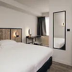 Au Lit Des Ours Hotell 3*