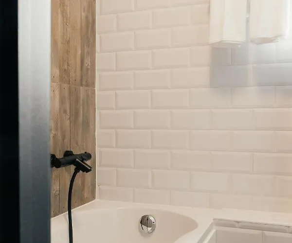 Au Lit Des Ours 3* Han-sur-Lesse